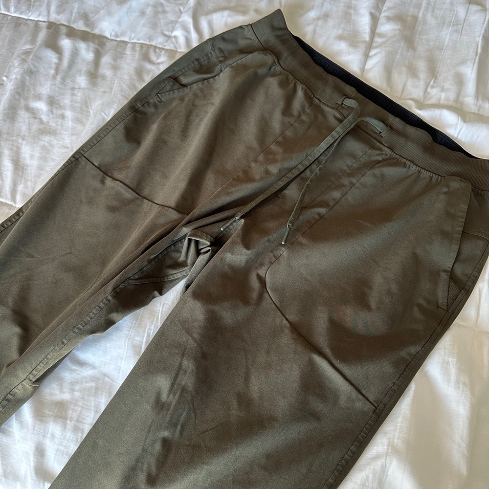 Lululemon Men’s ABC Jogger Tall*